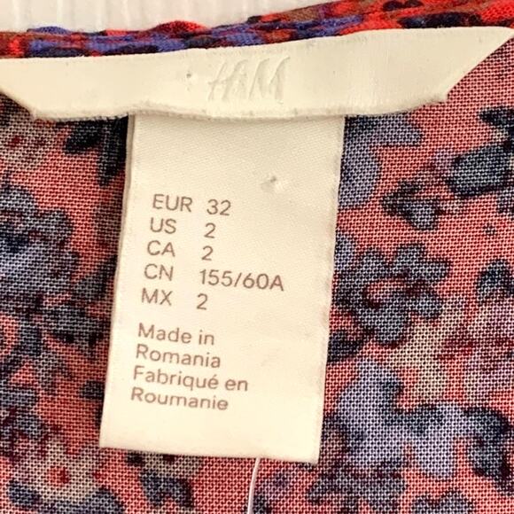 H & M Dress Red Floral Faux Wrap Ruffled Sleeves Ruffled Trim Dress Size 2 NEW - Picture 2 of 16